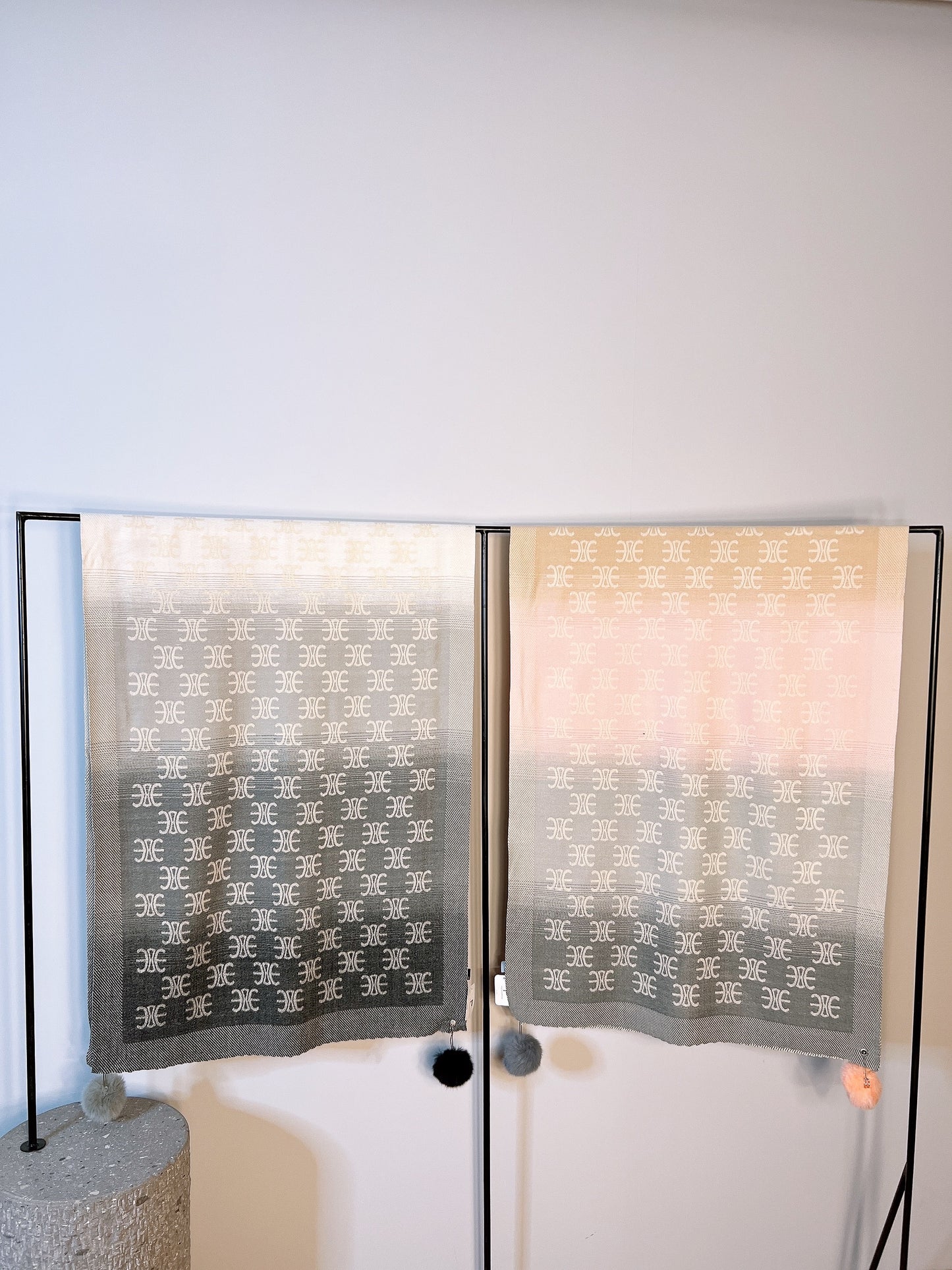 BUFANDA TONOS GRISES