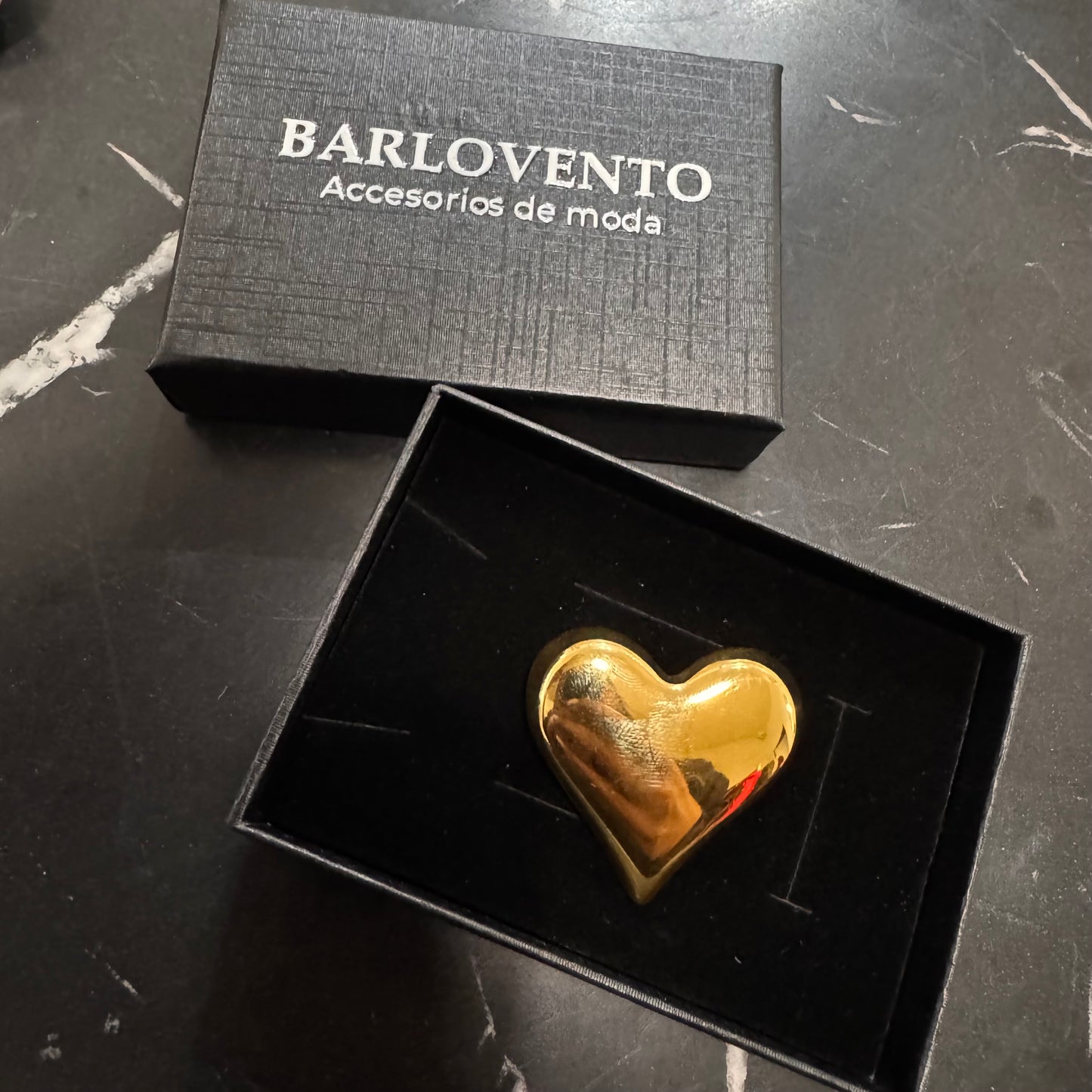 BROCHE CORAZON METÁLICO