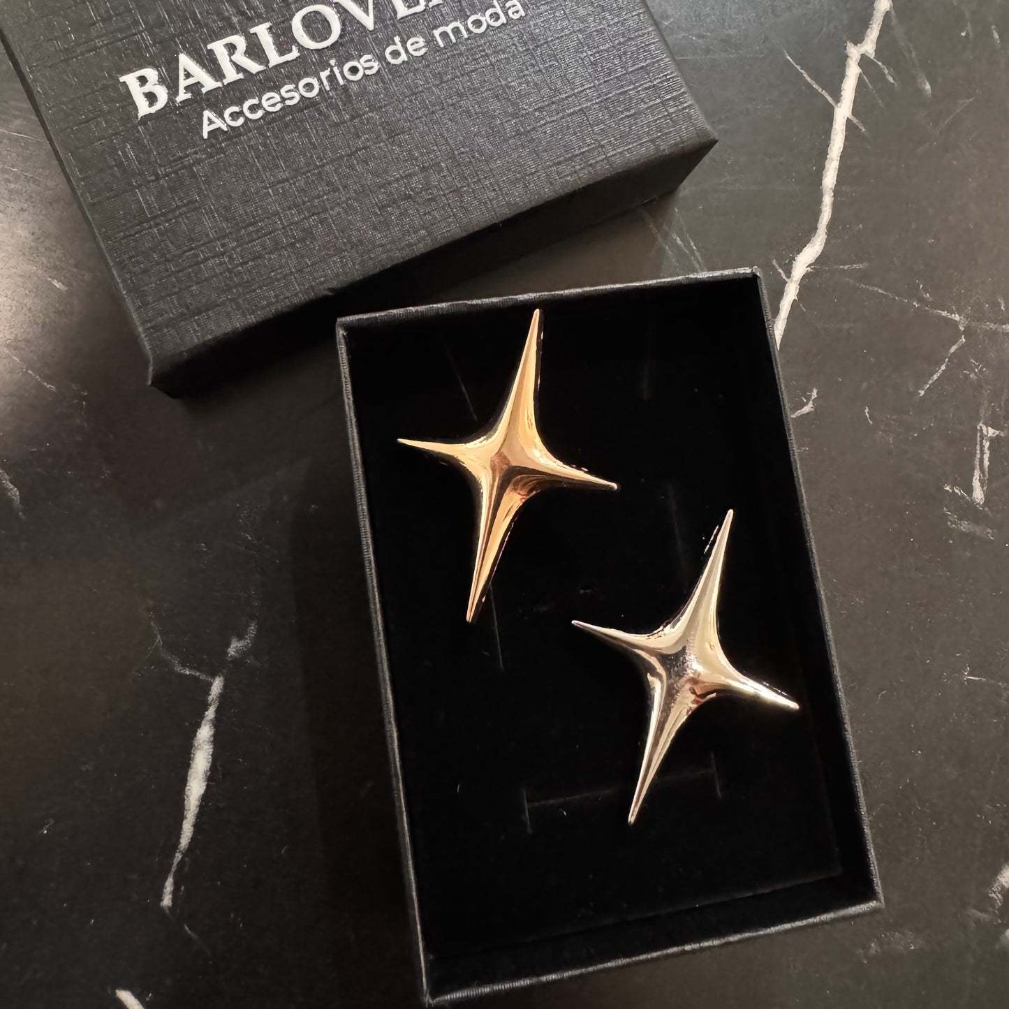 BROCHE ESTRELLA METÁLICA